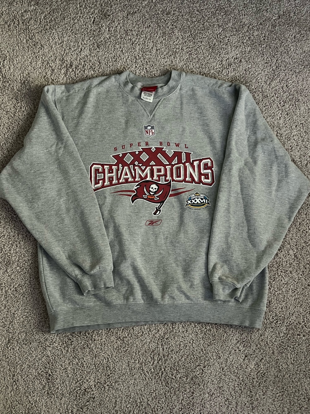 Tampa Bay Buccaneers XXXVII Super Bowl Champions SB 2003 Mens Sweatshirt Sz XL